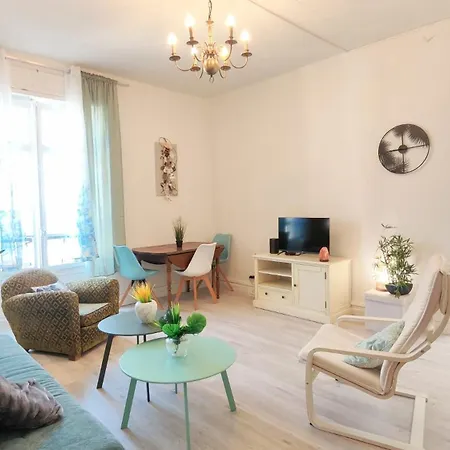 Апартаменты Cosy Jade - Quartier Vivant Du Chateau - Parking Souterrain