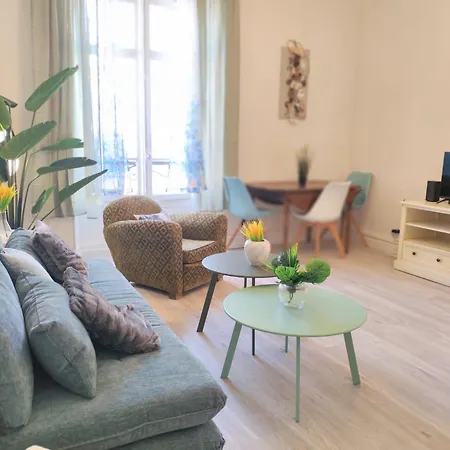 Апартаменты Cosy Jade - Quartier Vivant Du Chateau - Parking Souterrain