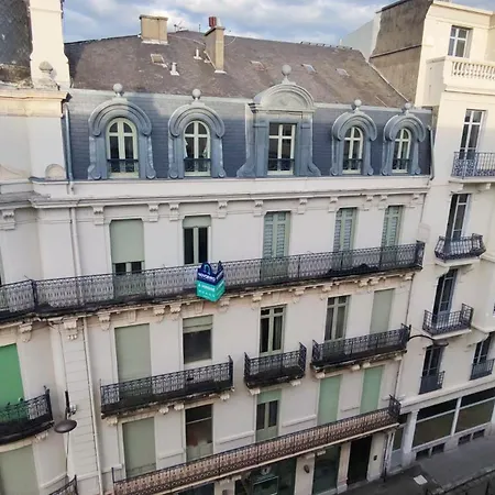 Cosy Jade - Quartier Vivant Du Chateau - Parking Souterrain *