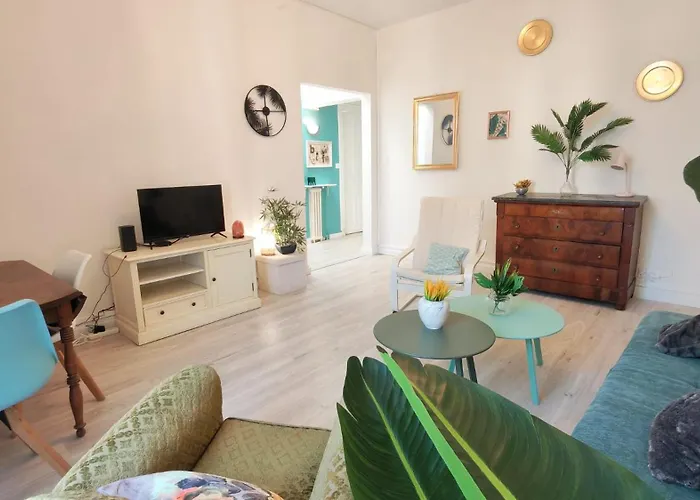 Apartment Cosy Jade T2 Bien Chauffe Quartier Chateau *