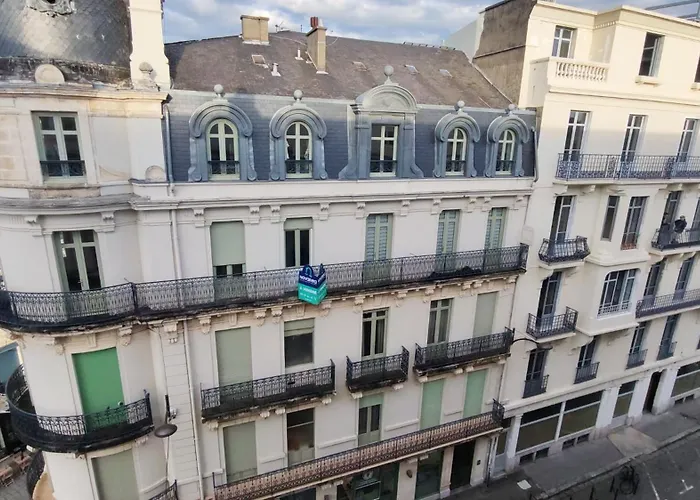 Cosy Jade T2 Bien Chauffe Quartier Chateau *